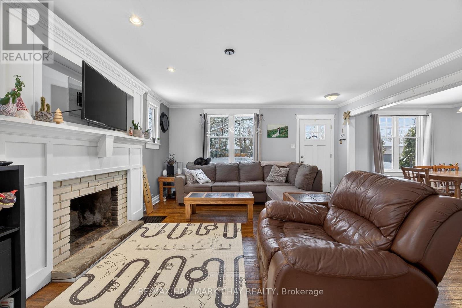 129 Simcoe Street, Essa, Ontario  L0M 1B0 - Photo 20 - N12601370