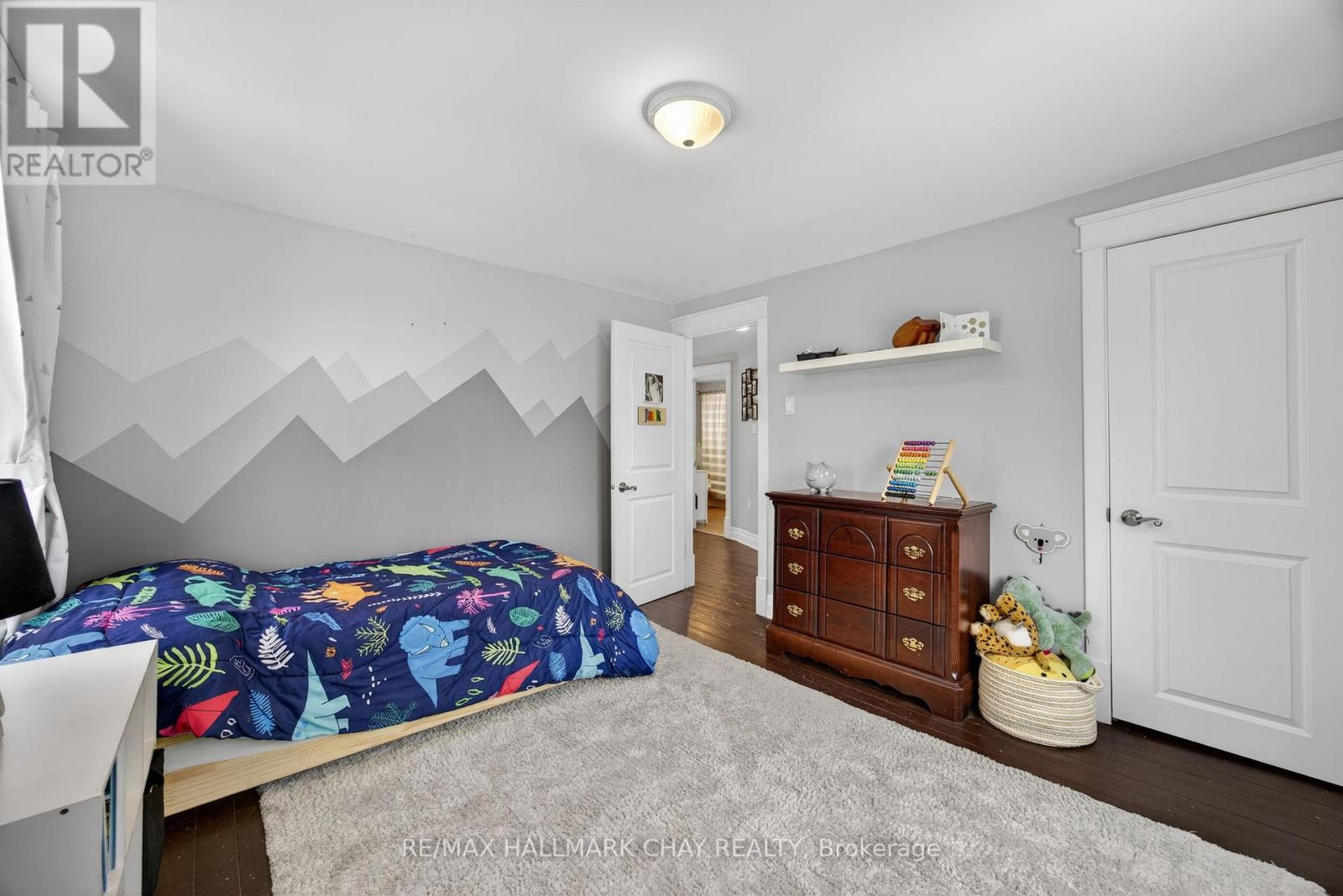 129 Simcoe Street, Essa, Ontario  L0M 1B0 - Photo 32 - N12601370