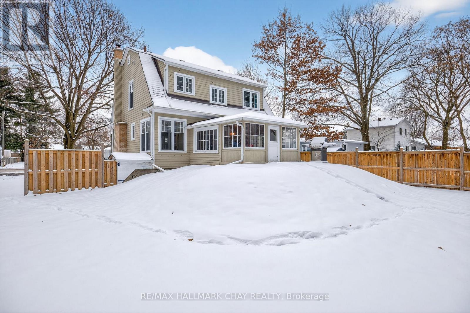 129 Simcoe Street, Essa, Ontario  L0M 1B0 - Photo 38 - N12601370