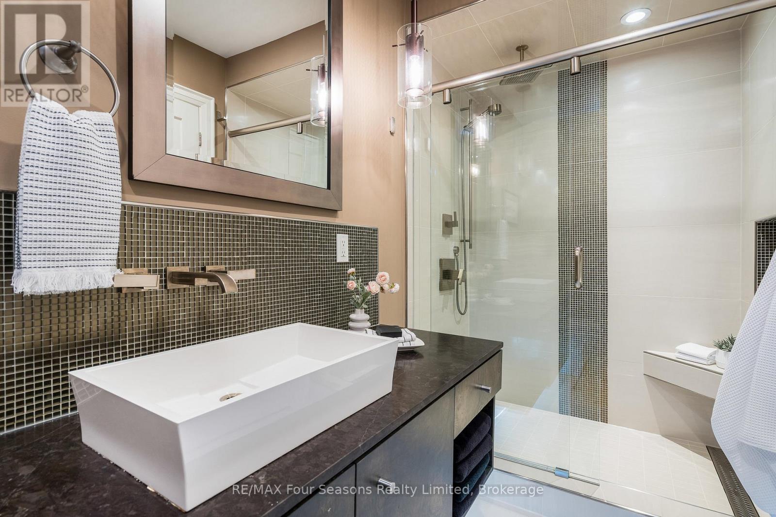 213 Birch Street, Collingwood, Ontario L9Y 2V5 - Photo 16 - S12601396