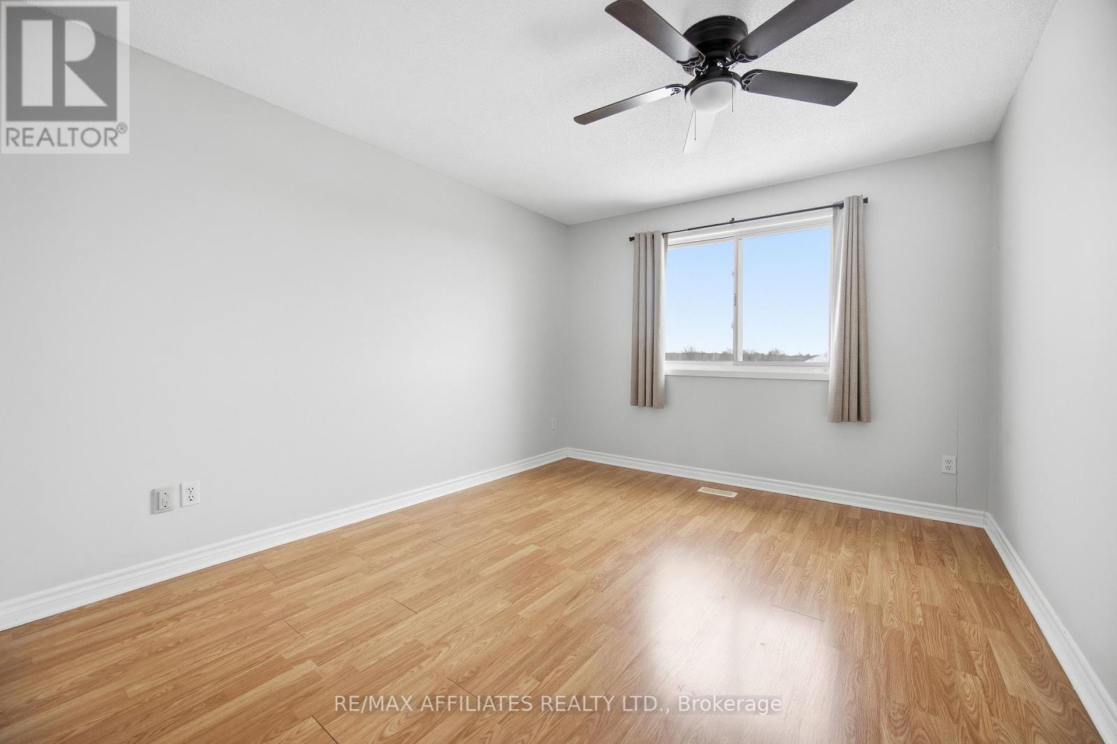 128 Dunham Street, Carleton Place, Ontario K7C 4M8 - Photo 11 - X12485870