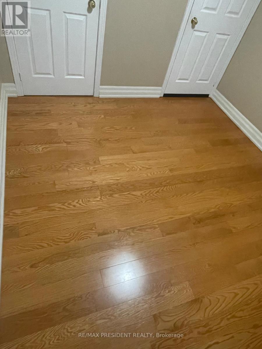 107 Rockgarden Trail, Brampton, Ontario L6R 3N2 - Photo 22 - W12601150