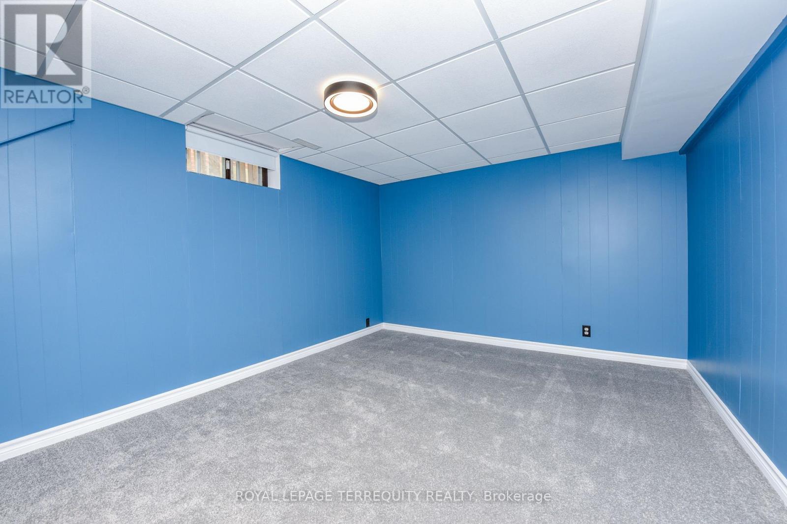 20 Hallow Crescent, Toronto, Ontario M9W 2V9 - Photo 18 - W12601164