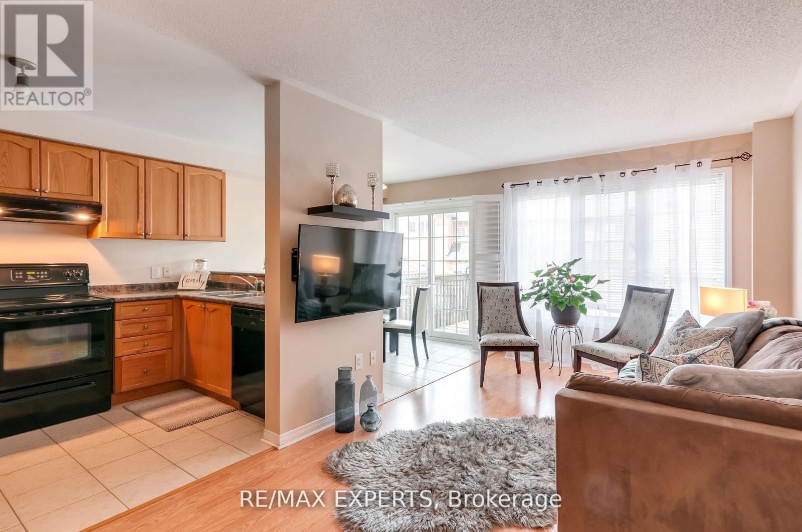 76 Eagle Trace Drive, Brampton, Ontario L6R 0M4 - Photo 16 - W12601192