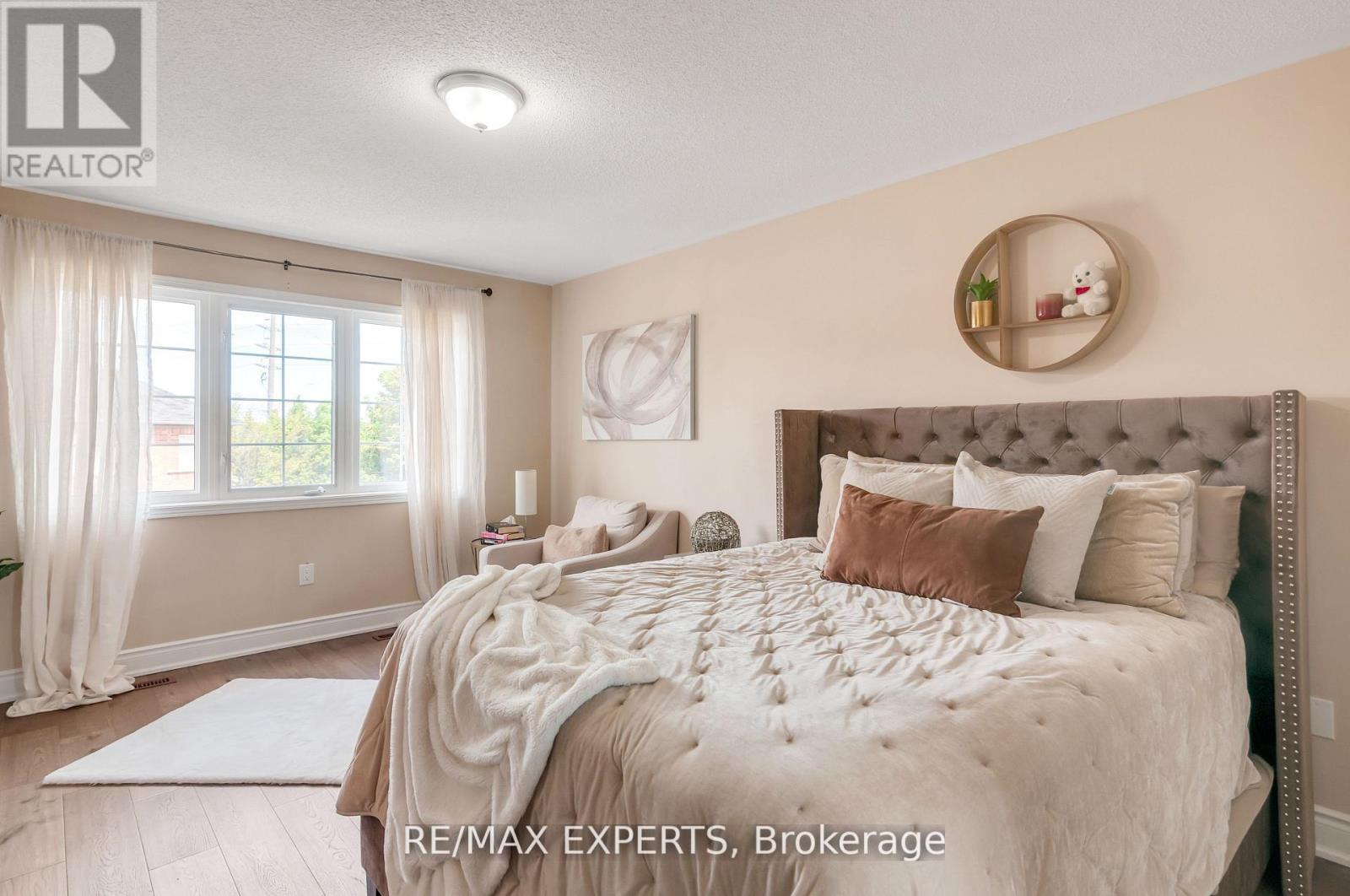 76 Eagle Trace Drive, Brampton, Ontario L6R 0M4 - Photo 22 - W12601192