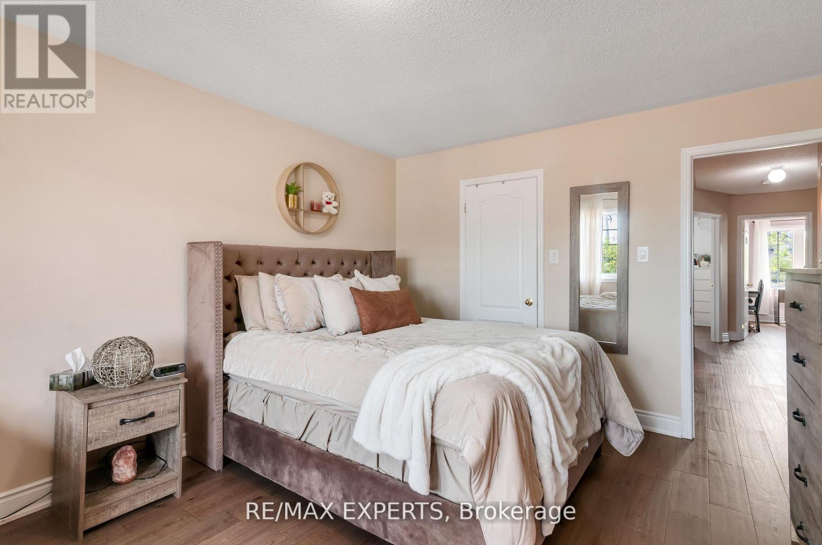 76 Eagle Trace Drive, Brampton, Ontario L6R 0M4 - Photo 27 - W12601192