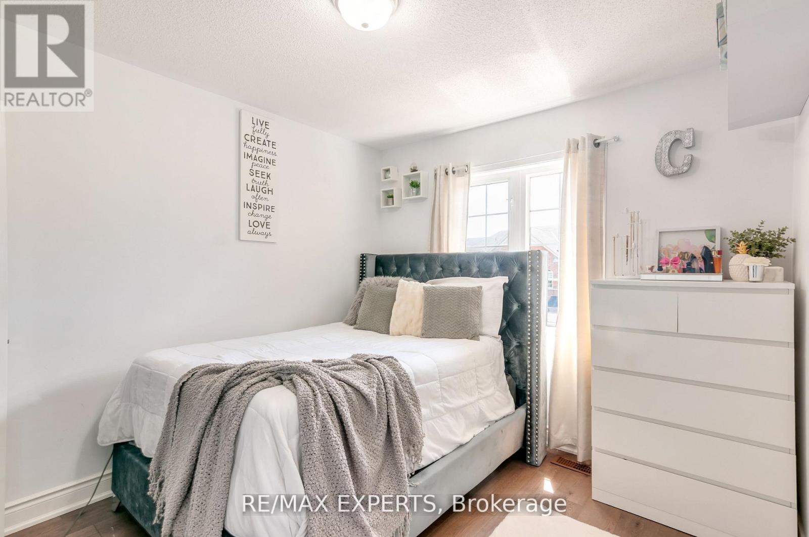 76 Eagle Trace Drive, Brampton, Ontario L6R 0M4 - Photo 28 - W12601192