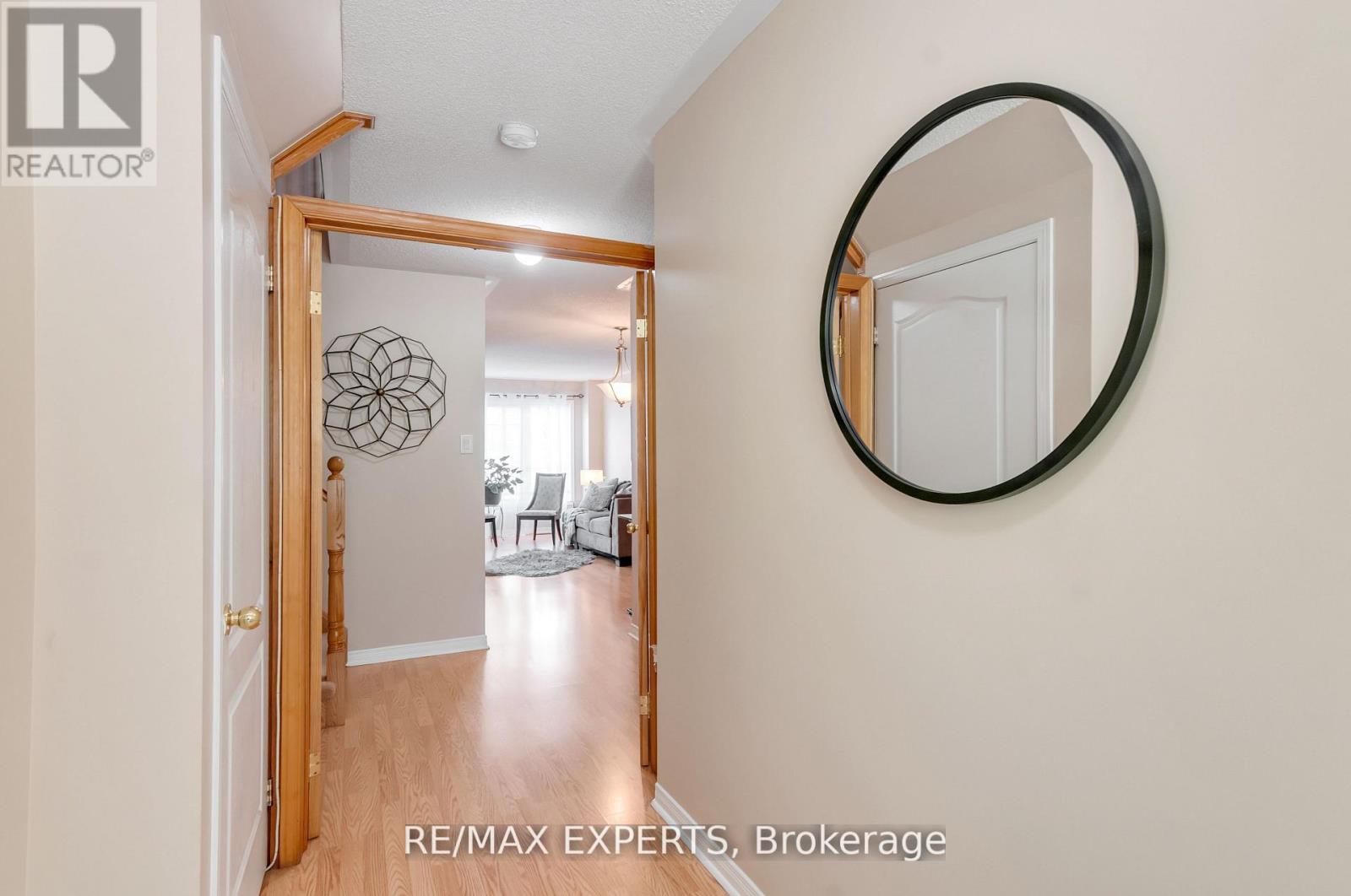 76 Eagle Trace Drive, Brampton, Ontario L6R 0M4 - Photo 6 - W12601192