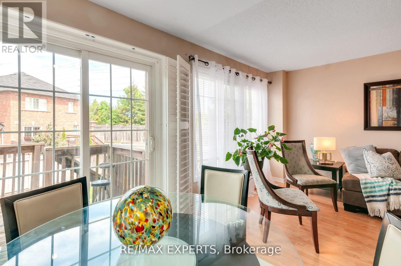 76 Eagle Trace Drive, Brampton, Ontario L6R 0M4 - Photo 9 - W12601192