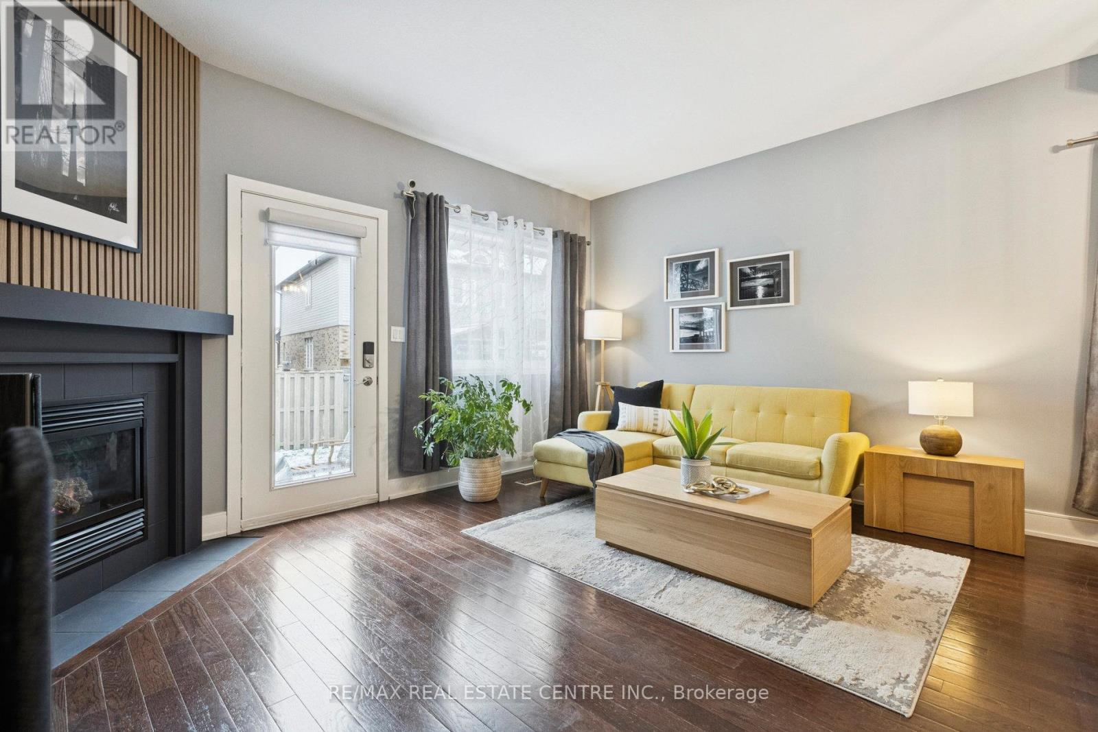 1427 Treeland Street, Burlington, Ontario  L7R 5B4 - Photo 21 - W12601208