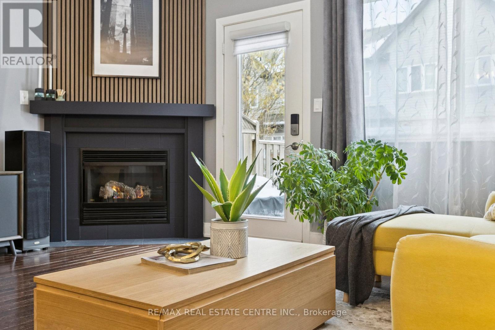 1427 Treeland Street, Burlington, Ontario  L7R 5B4 - Photo 22 - W12601208