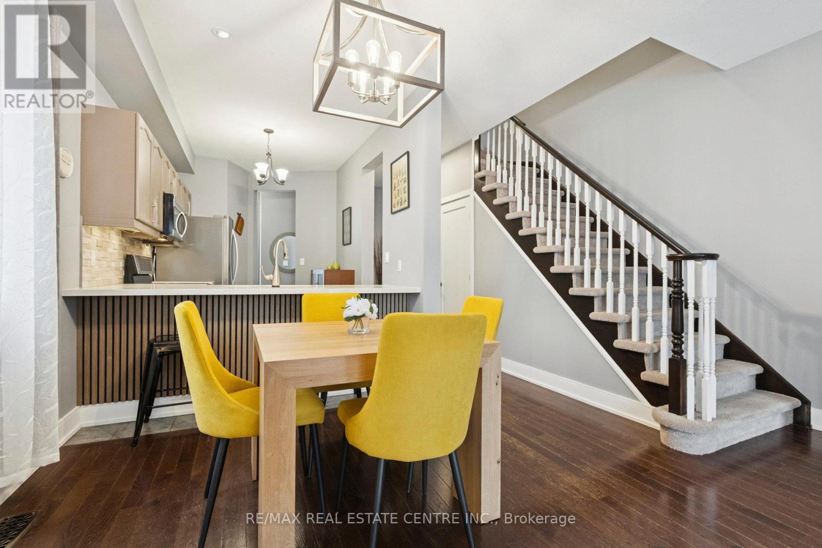 1427 Treeland Street, Burlington, Ontario  L7R 5B4 - Photo 25 - W12601208