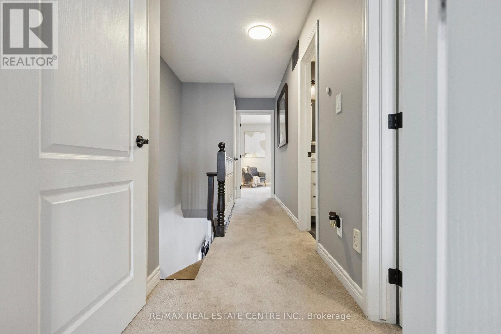 1427 Treeland Street, Burlington, Ontario  L7R 5B4 - Photo 33 - W12601208