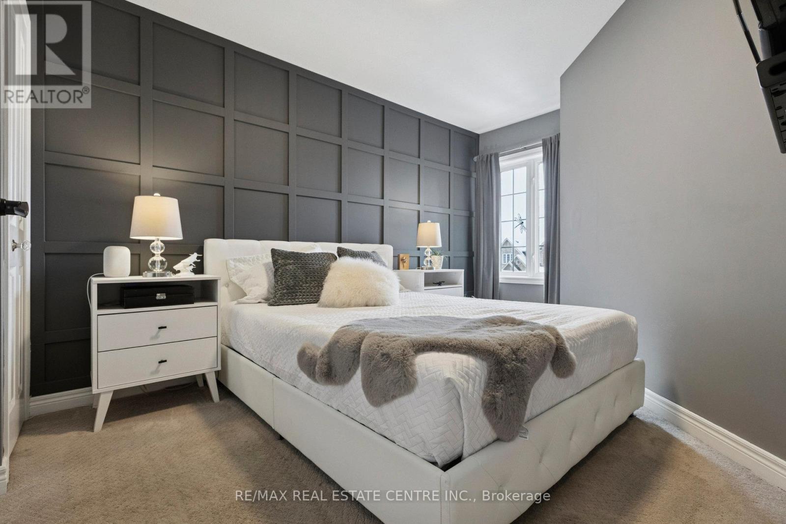 1427 Treeland Street, Burlington, Ontario  L7R 5B4 - Photo 34 - W12601208