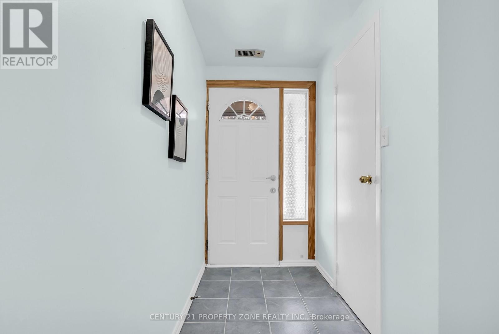 56 - 56 Eden Park Drive, Brampton, Ontario L6T 3A5 - Photo 7 - W12601218