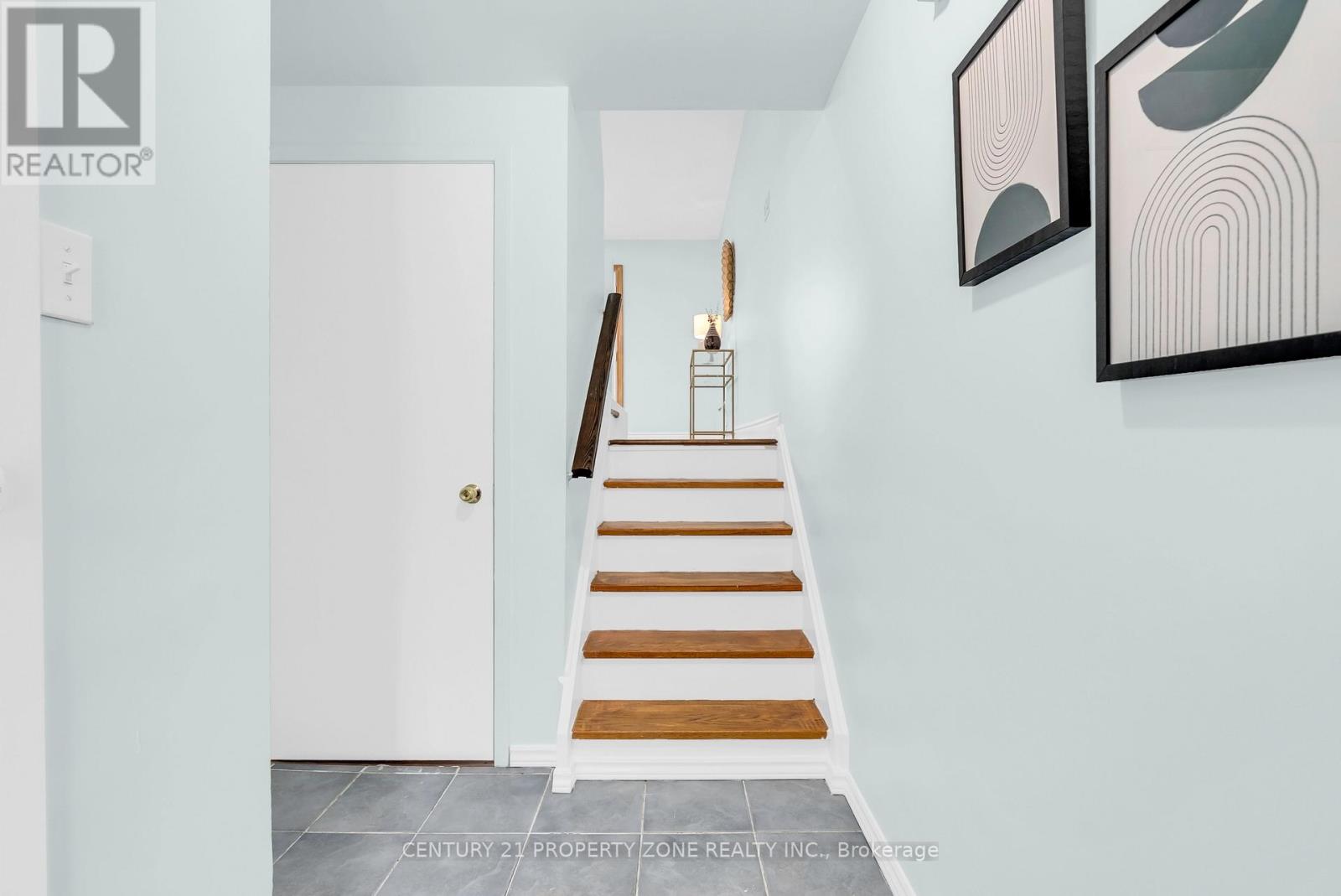 56 - 56 Eden Park Drive, Brampton, Ontario L6T 3A5 - Photo 8 - W12601218