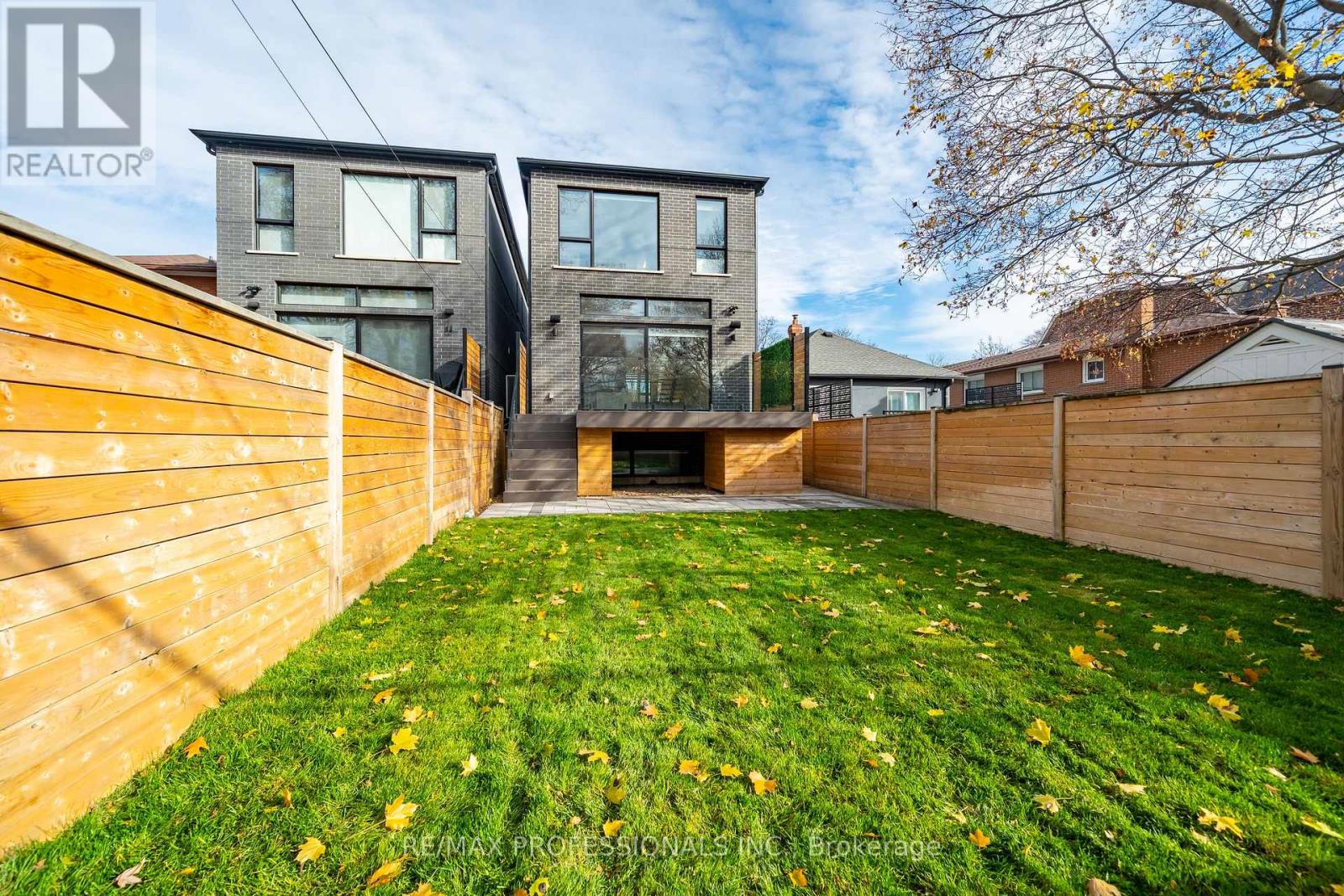 214 Aldercrest Road, Toronto, Ontario M8W 4J4 - Photo 41 - W12601244