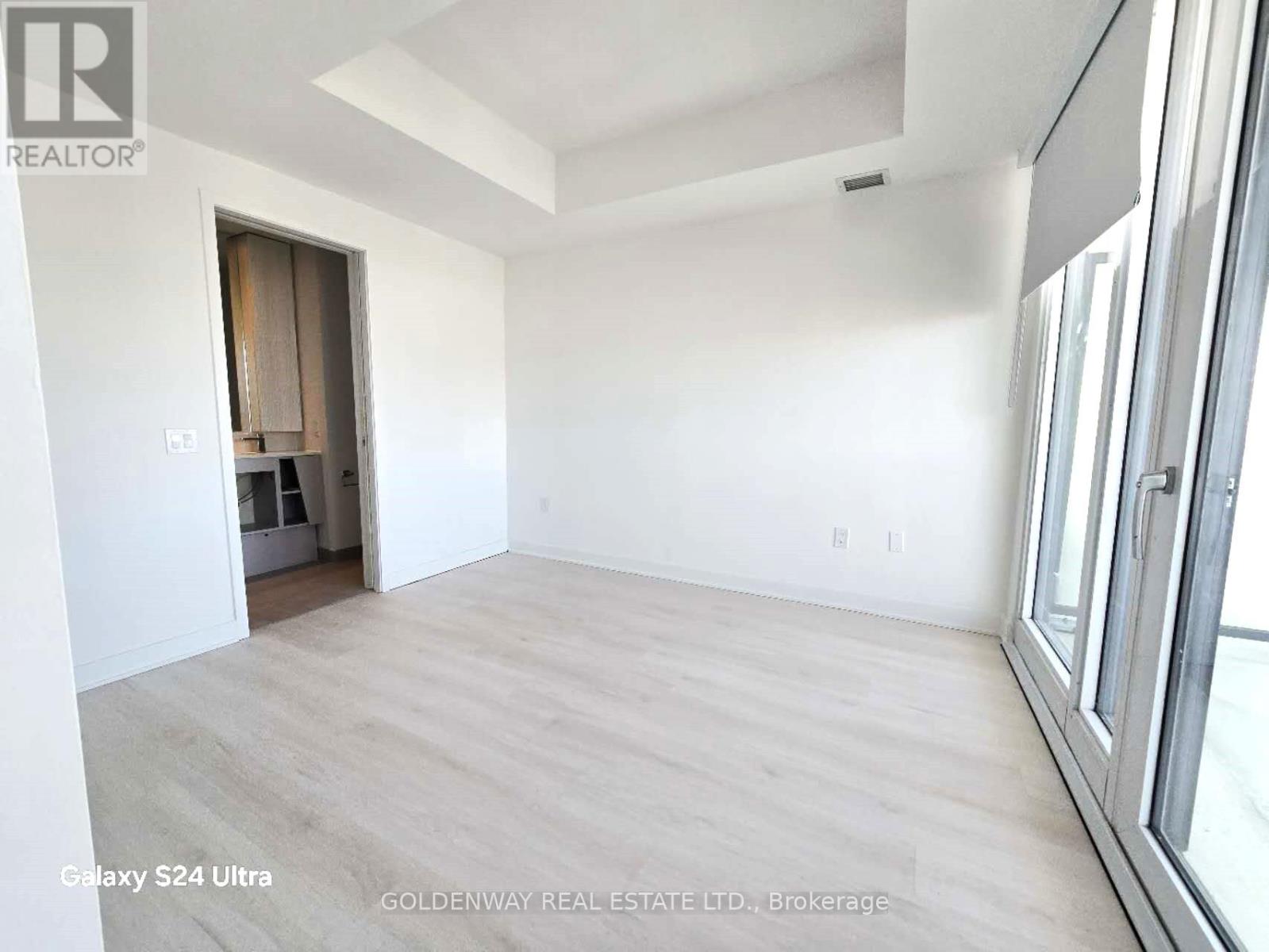 2503 - 3900 Confederation Parkway, Mississauga, Ontario L5B 0M3 - Photo 14 - W12601260