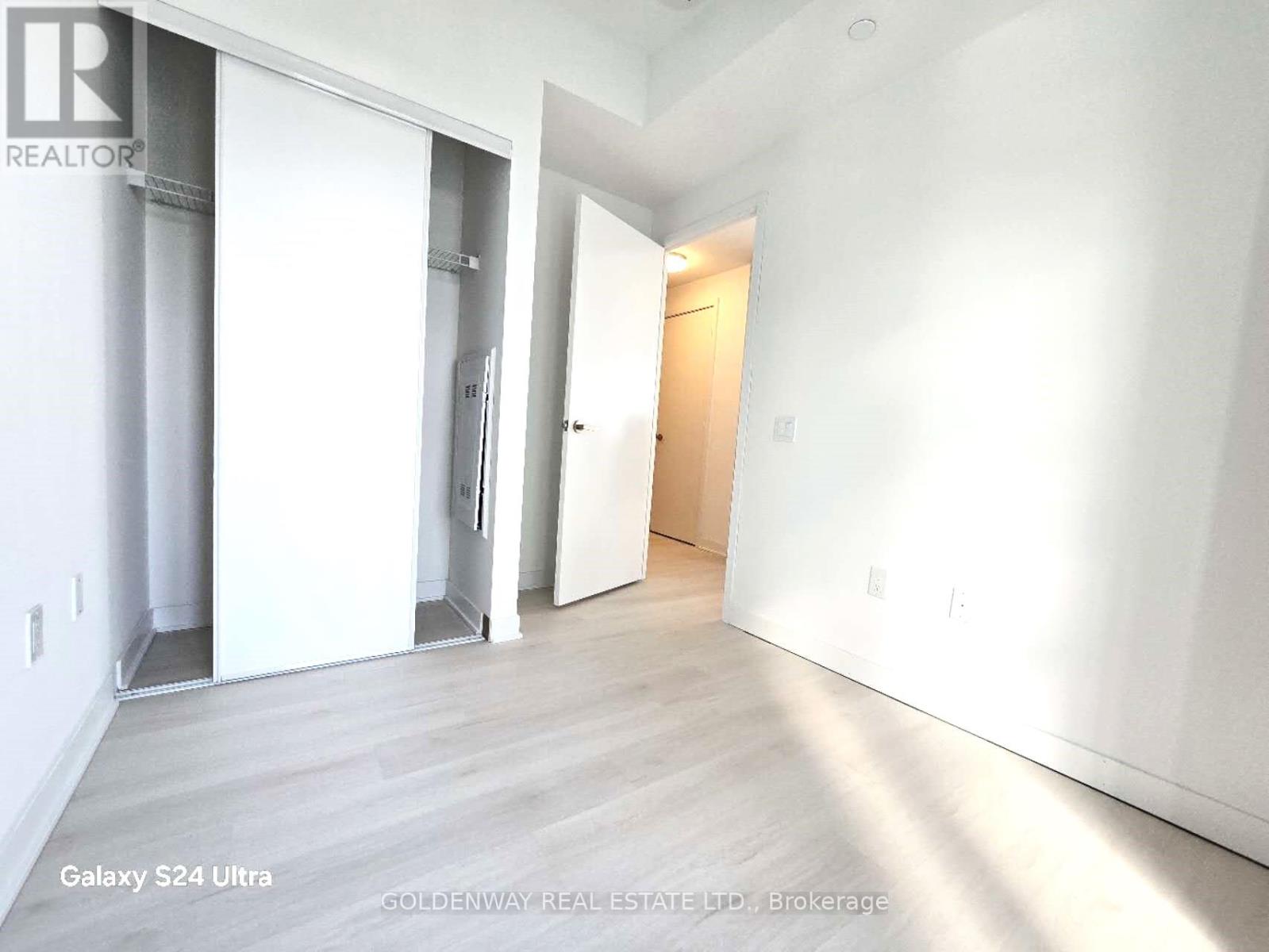 2503 - 3900 Confederation Parkway, Mississauga, Ontario L5B 0M3 - Photo 18 - W12601260