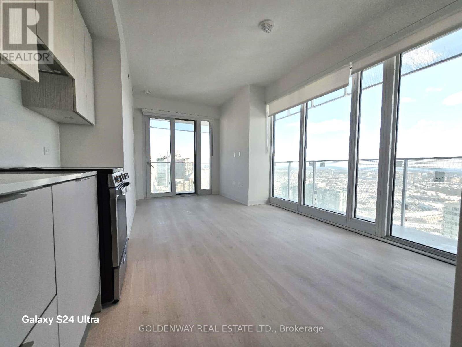 2503 - 3900 Confederation Parkway, Mississauga, Ontario L5B 0M3 - Photo 8 - W12601260