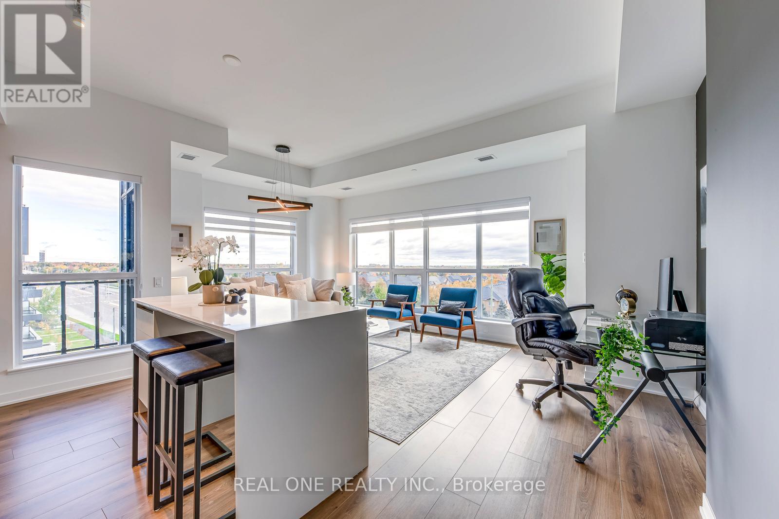 526 - 405 Dundas Street W, Oakville, Ontario  L6M 5P4 - Photo 16 - W12601306