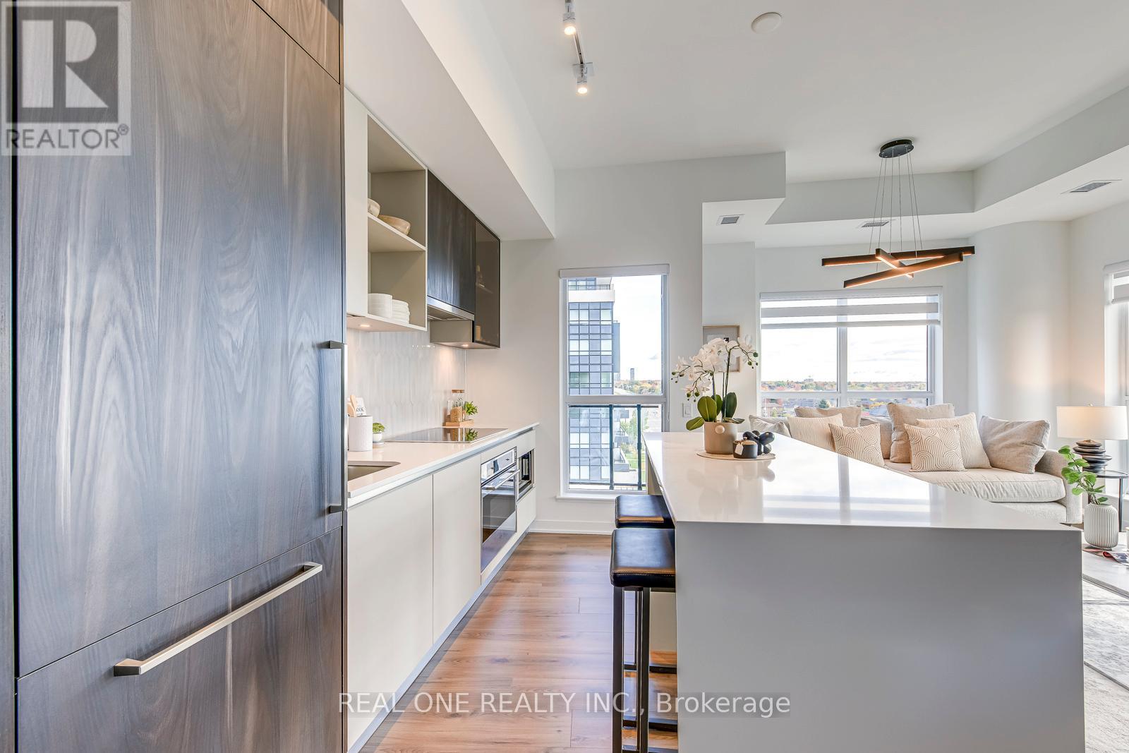 526 - 405 Dundas Street W, Oakville, Ontario  L6M 5P4 - Photo 19 - W12601306