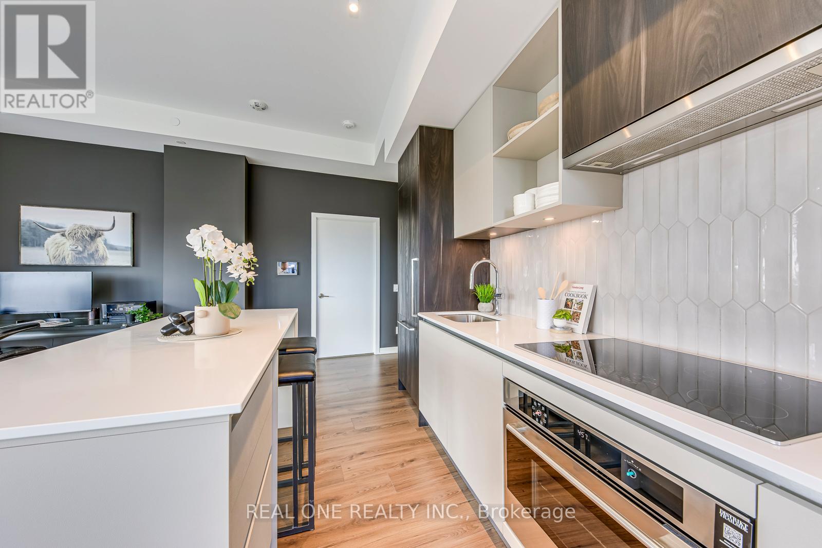 526 - 405 Dundas Street W, Oakville, Ontario  L6M 5P4 - Photo 20 - W12601306