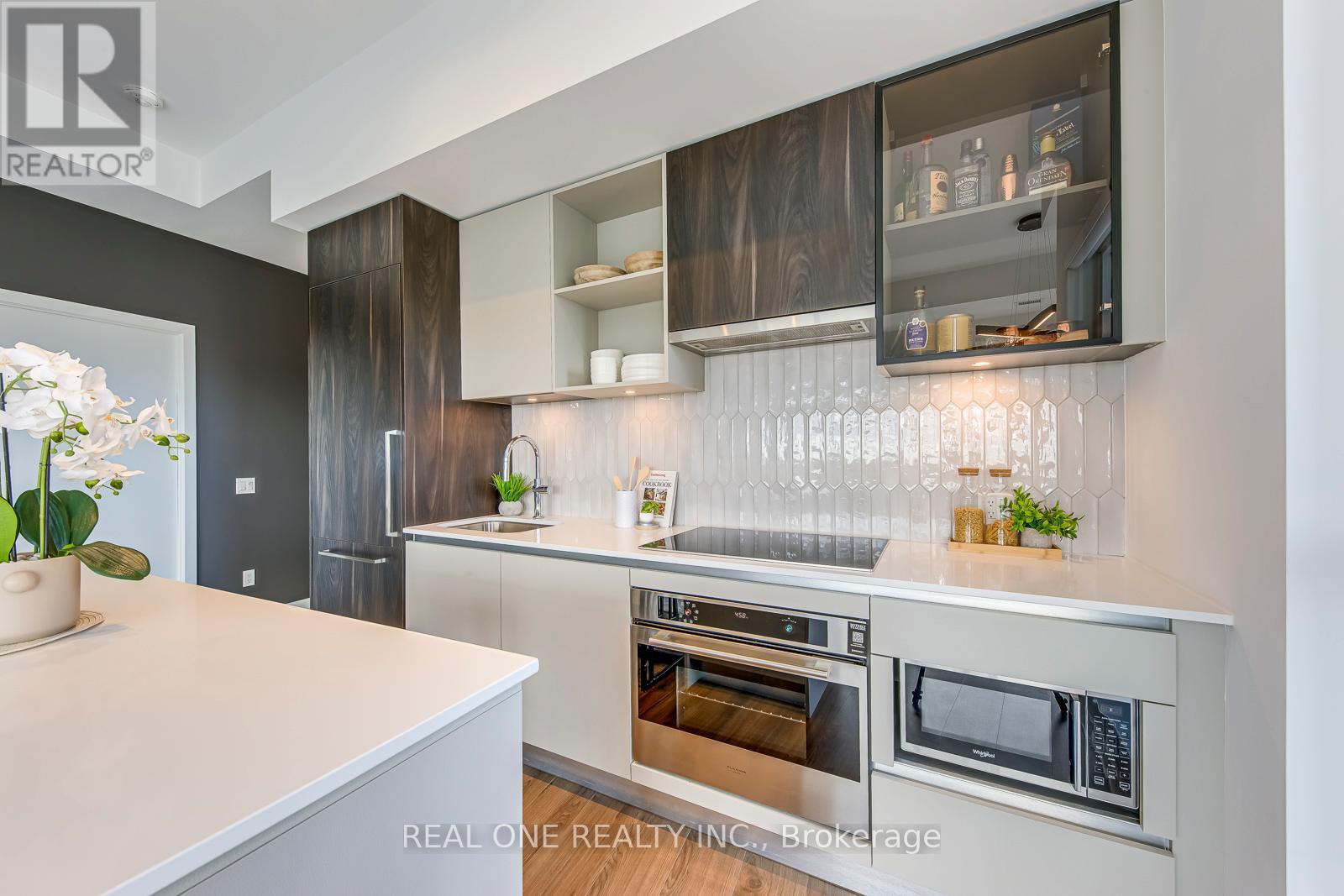 526 - 405 Dundas Street W, Oakville, Ontario  L6M 5P4 - Photo 21 - W12601306