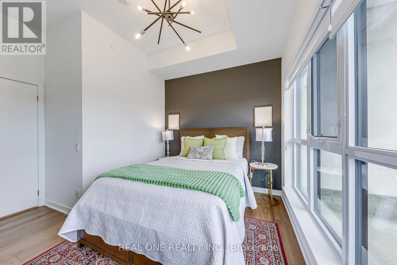 526 - 405 Dundas Street W, Oakville, Ontario  L6M 5P4 - Photo 36 - W12601306