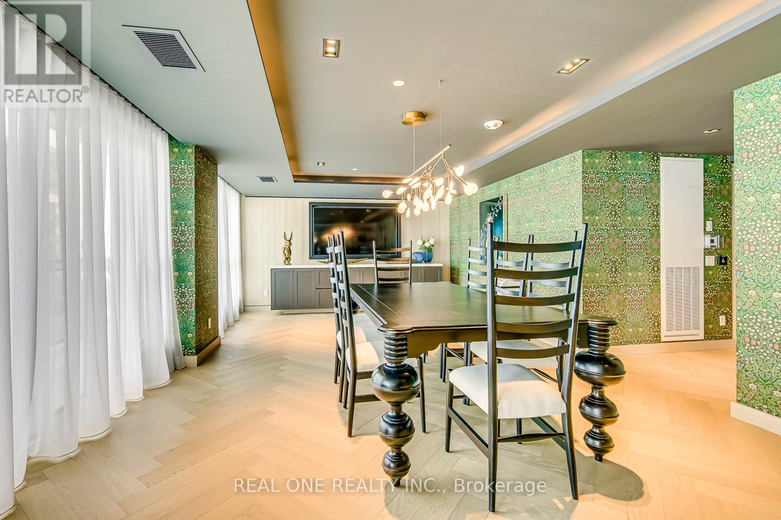 526 - 405 Dundas Street W, Oakville, Ontario  L6M 5P4 - Photo 45 - W12601306