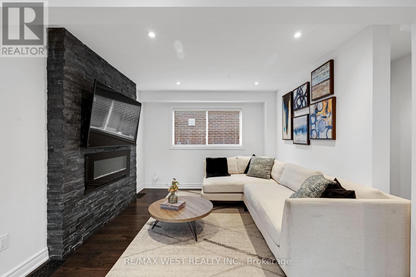 43 Wakely Boulevard, Caledon, Ontario L7E 2H1 - Photo 10 - W12601318