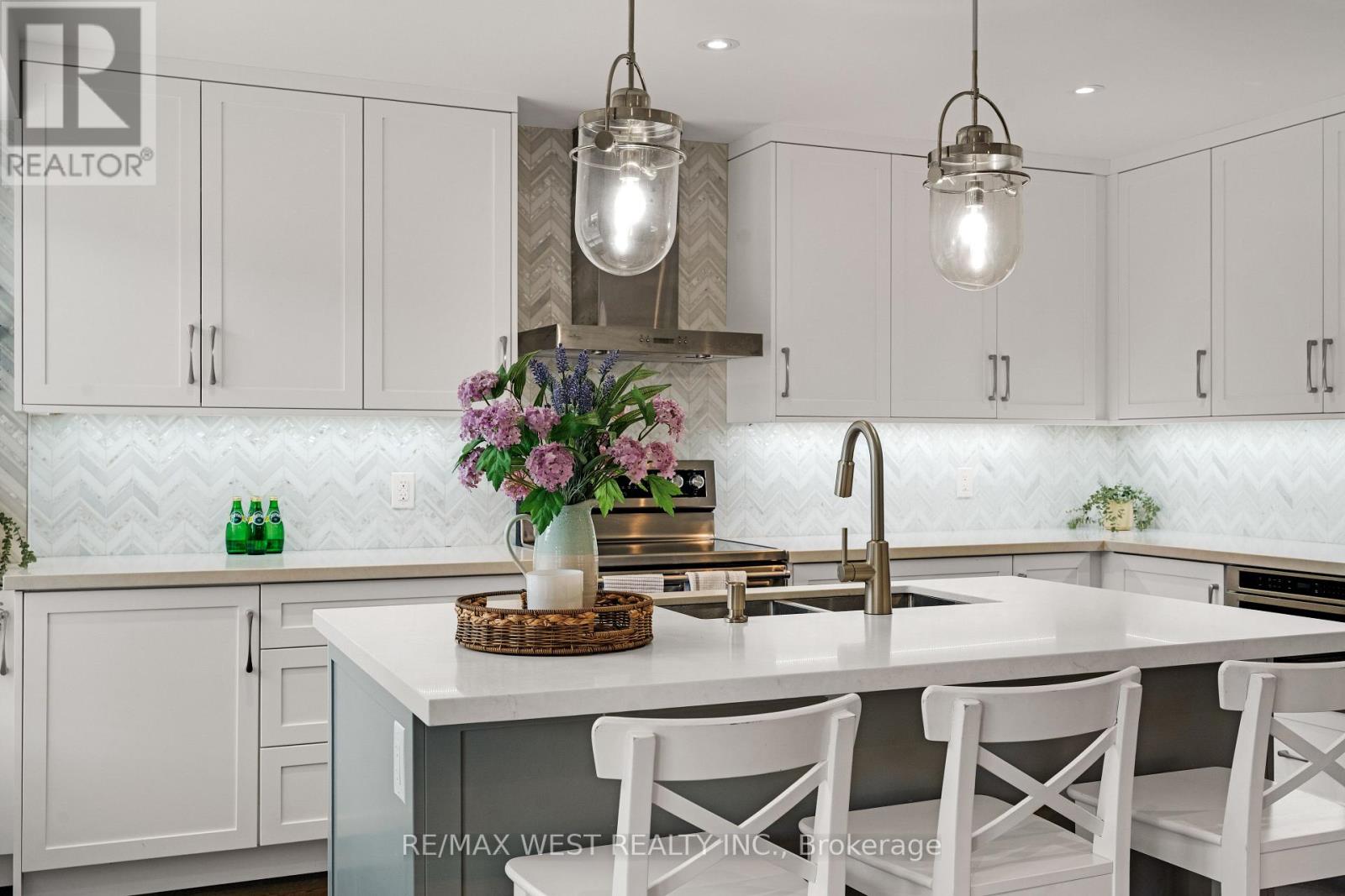 43 Wakely Boulevard, Caledon, Ontario L7E 2H1 - Photo 16 - W12601318