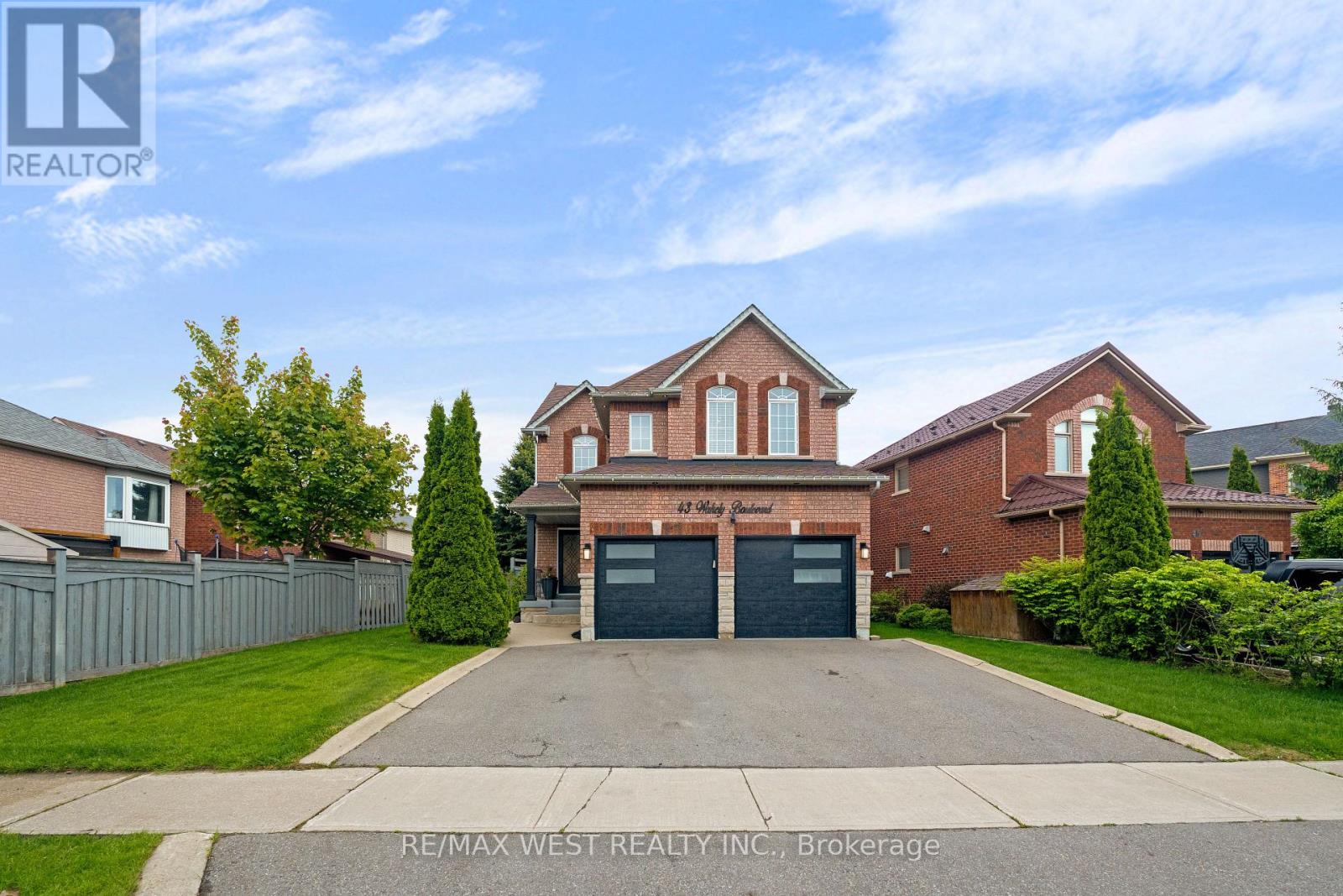43 Wakely Boulevard, Caledon, Ontario L7E 2H1 - Photo 3 - W12601318
