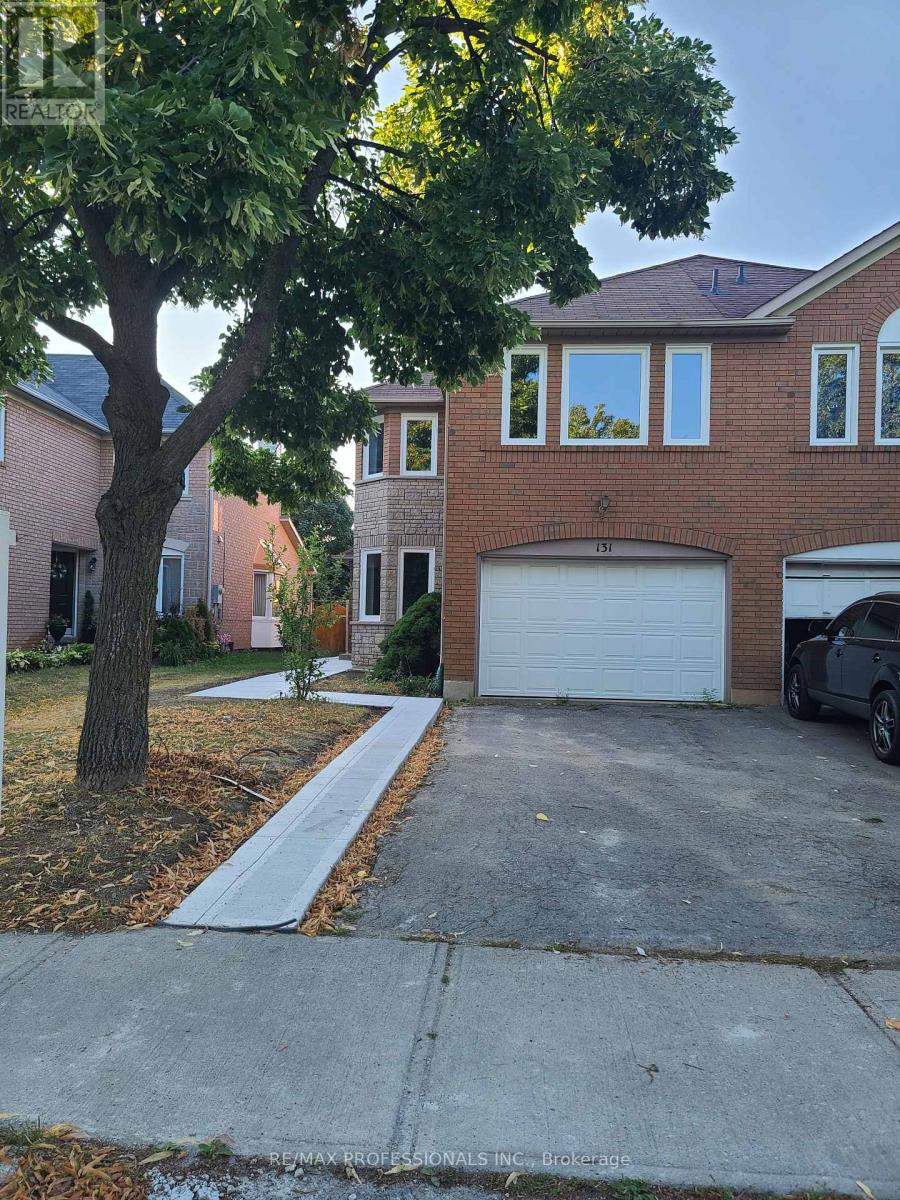 131 RAINFOREST DRIVE, Brampton, Ontario