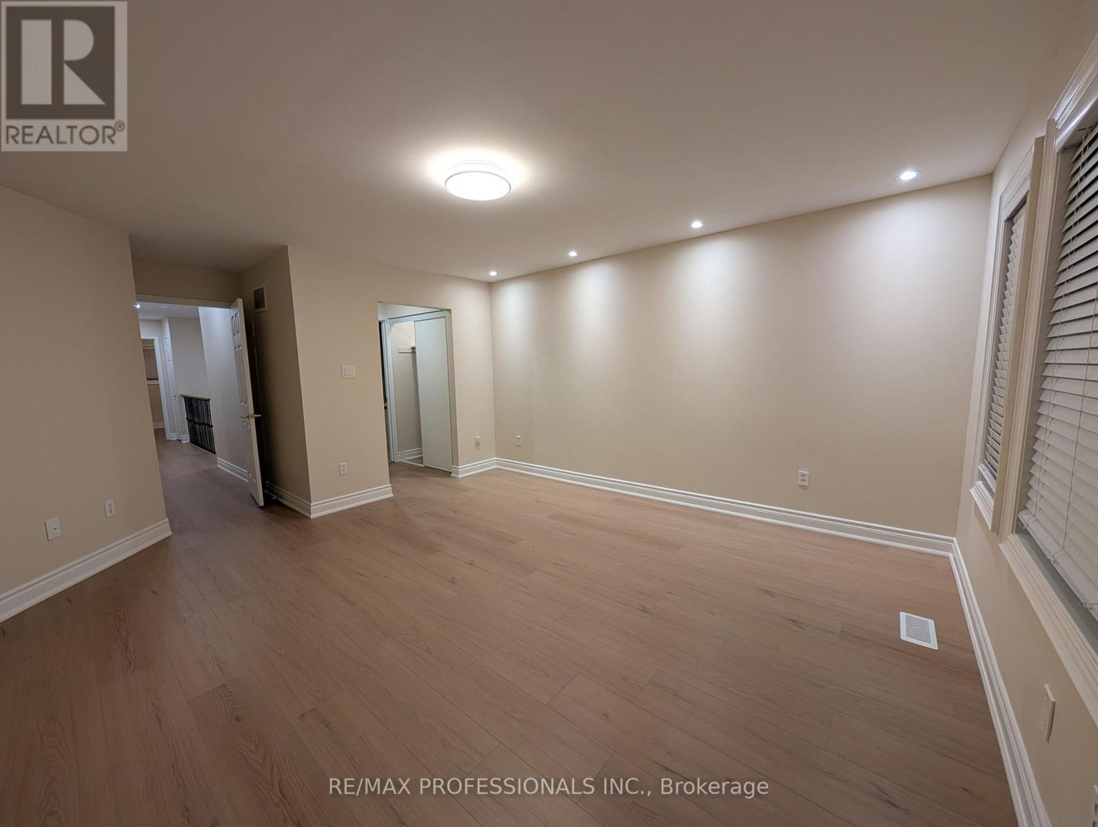 131 Rainforest Drive, Brampton, Ontario L6R 1A3 - Photo 16 - W12601348