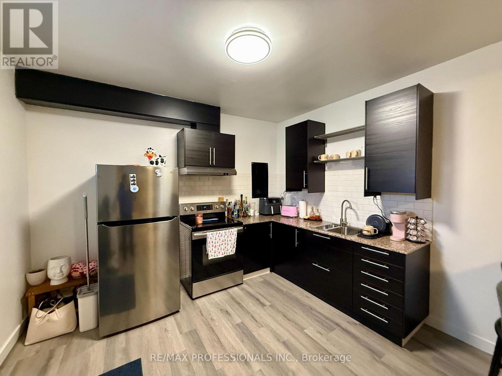 2 - 1438a Dufferin Street, Toronto, Ontario M6H 3L1 - Photo 5 - W12601368