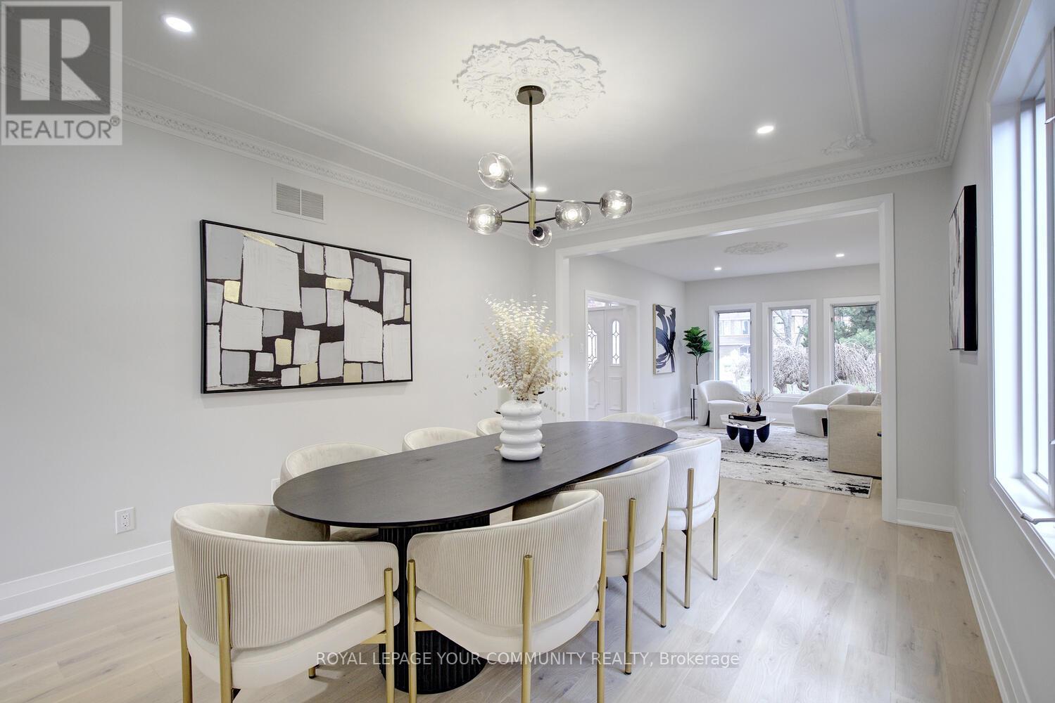 4128 Tapestry Trail, Mississauga, Ontario L4W 4B7 - Photo 10 - W12601374