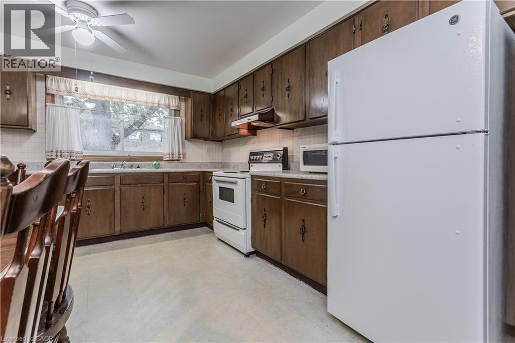 4048 Longmoor Drive, Burlington, Ontario L7L 1X2 - Photo 11 - 40782284