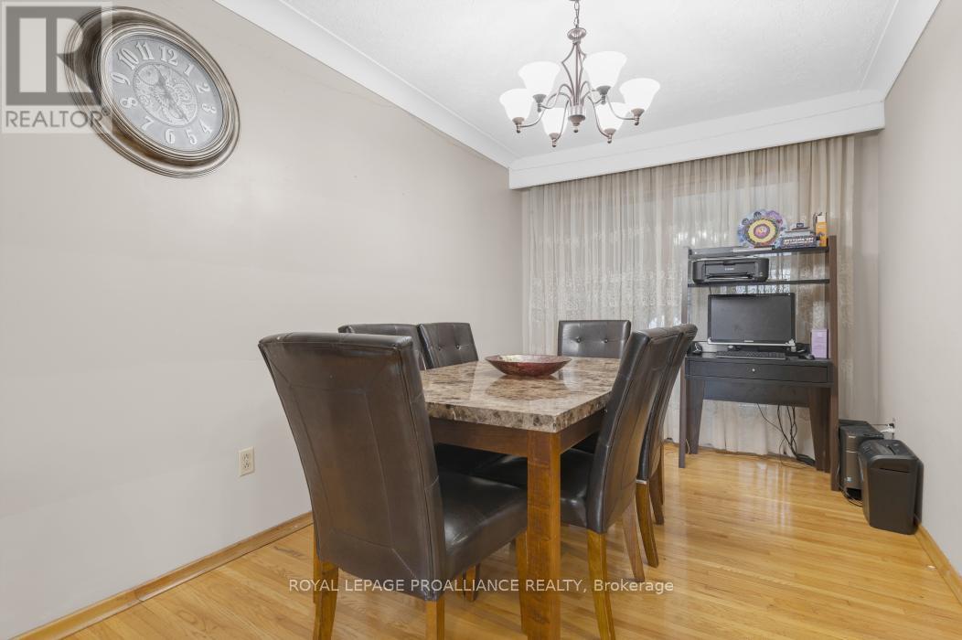 14 Harris Crescent, Belleville, Ontario  K8P 2M6 - Photo 13 - X12601378