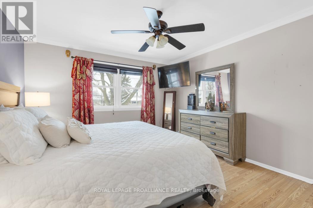 14 Harris Crescent, Belleville, Ontario  K8P 2M6 - Photo 27 - X12601378