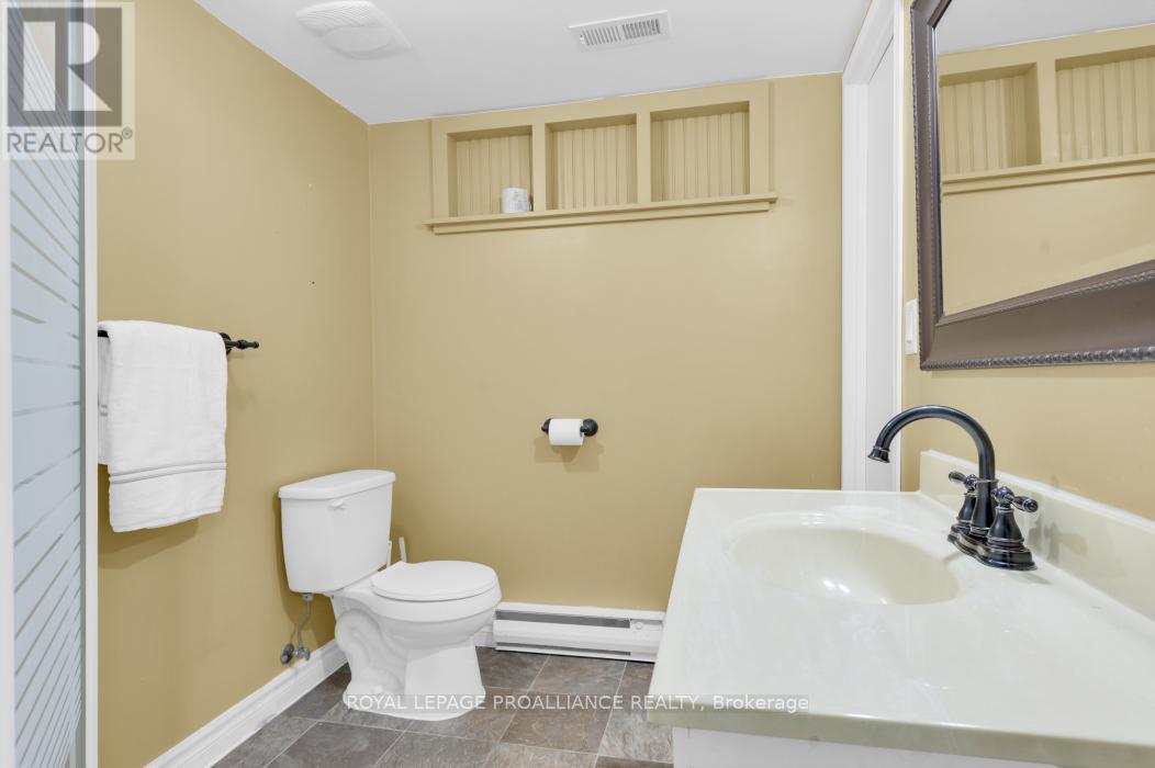 14 Harris Crescent, Belleville, Ontario  K8P 2M6 - Photo 32 - X12601378