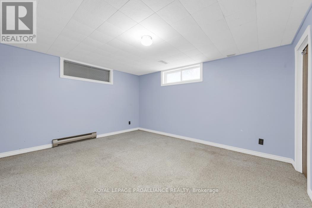 14 Harris Crescent, Belleville, Ontario  K8P 2M6 - Photo 33 - X12601378