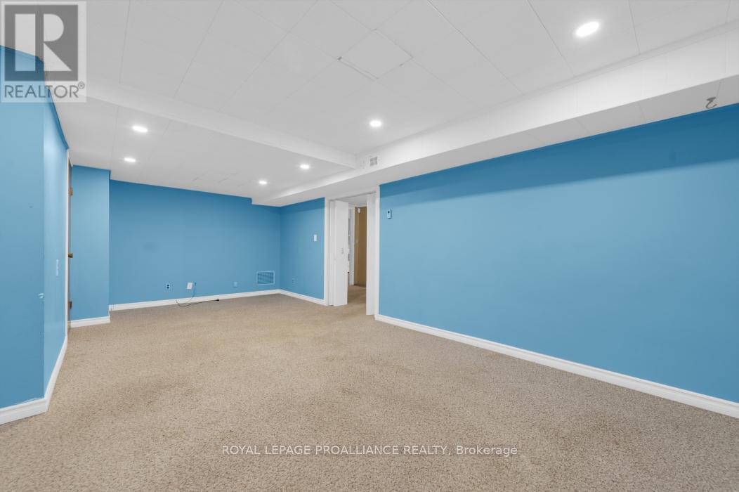 14 Harris Crescent, Belleville, Ontario  K8P 2M6 - Photo 37 - X12601378