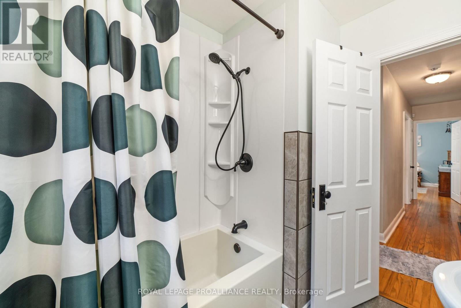 235 Farley Avenue, Belleville, Ontario K8N 4L7 - Photo 23 - X12601394