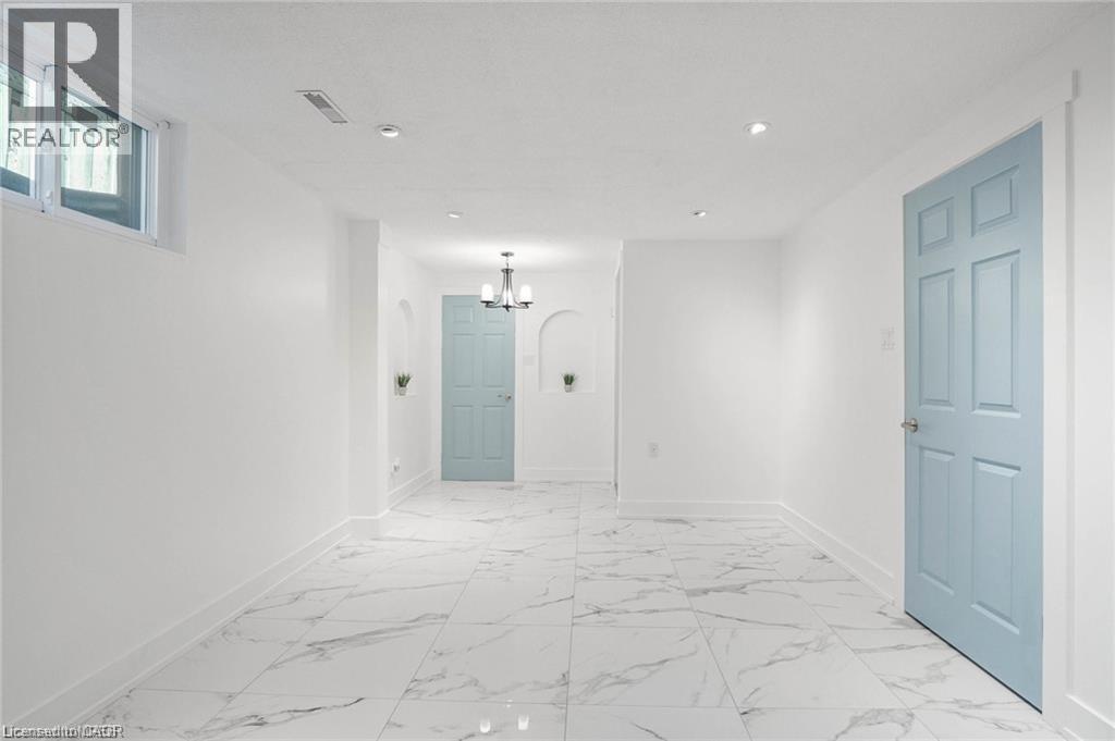 218 Ingleside Place Unit# Basement, Kitchener, Ontario  N2M 2H2 - Photo 6 - 40791172