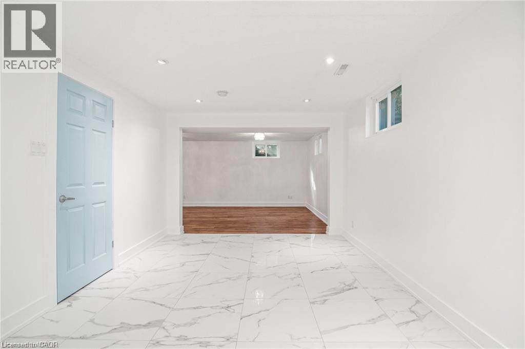 218 Ingleside Place Unit# Basement, Kitchener, Ontario  N2M 2H2 - Photo 5 - 40791172