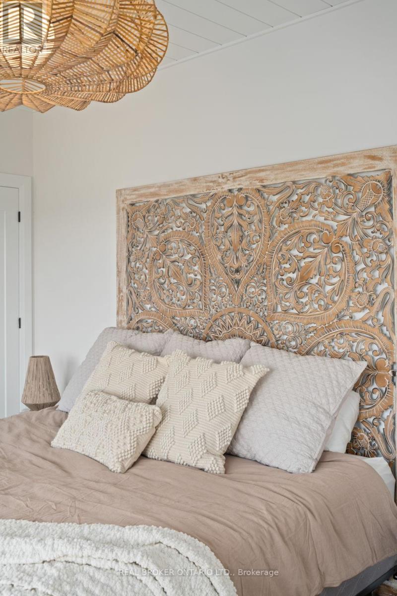 31 Hemlock Avenue, Tay, Ontario L0K 2C0 - Photo 29 - S12572410