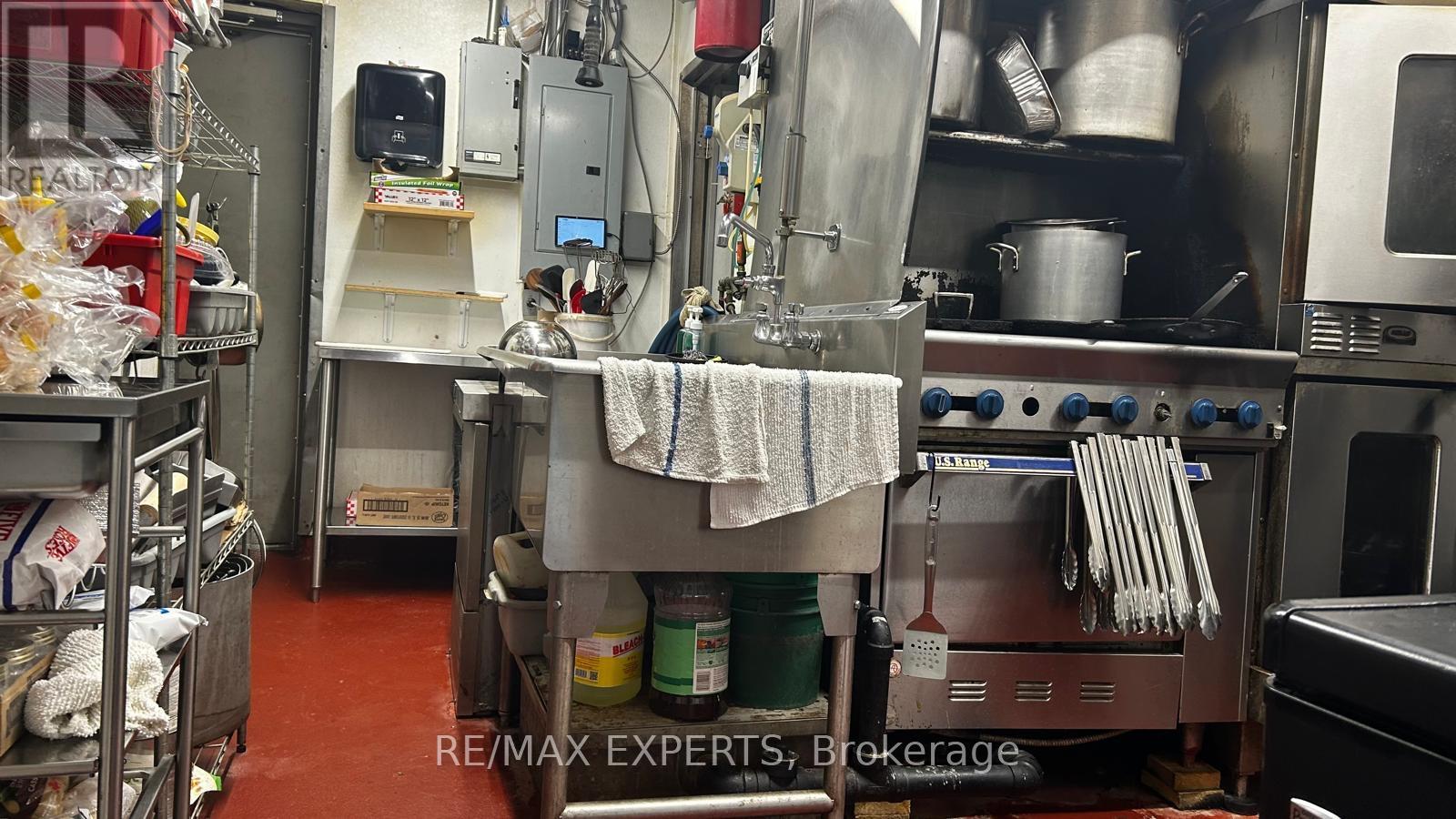 3 & 4 - 15980 Airport Road, Caledon, Ontario  L7C 1K5 - Photo 17 - W12475024