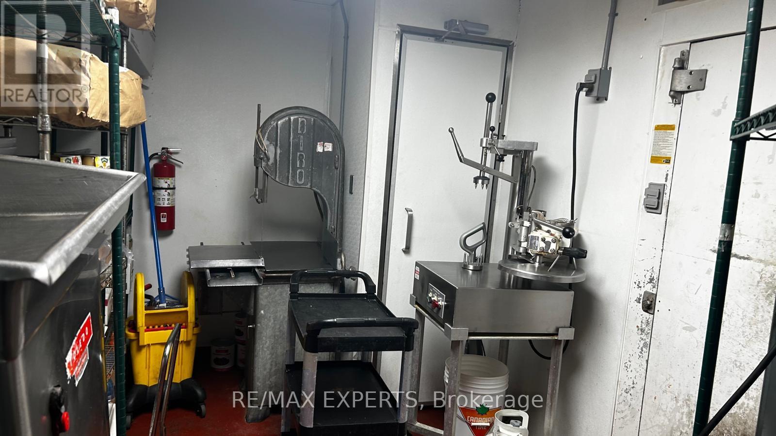 3 & 4 - 15980 Airport Road, Caledon, Ontario  L7C 1K5 - Photo 24 - W12475024