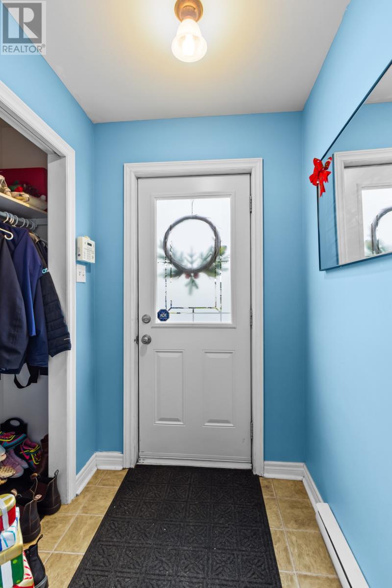 96 Seaborn Street, St. John's, Newfoundland & Labrador  A1B 5E5 - Photo 2 - 1293117